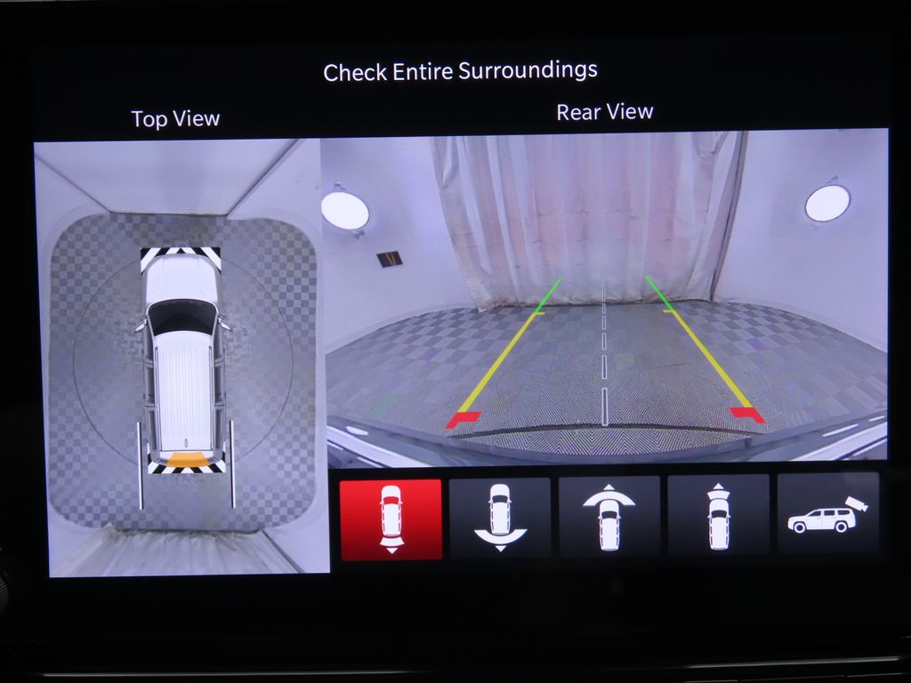 Thumbnail: 2025 Jeep Grand Wagoneer - 15