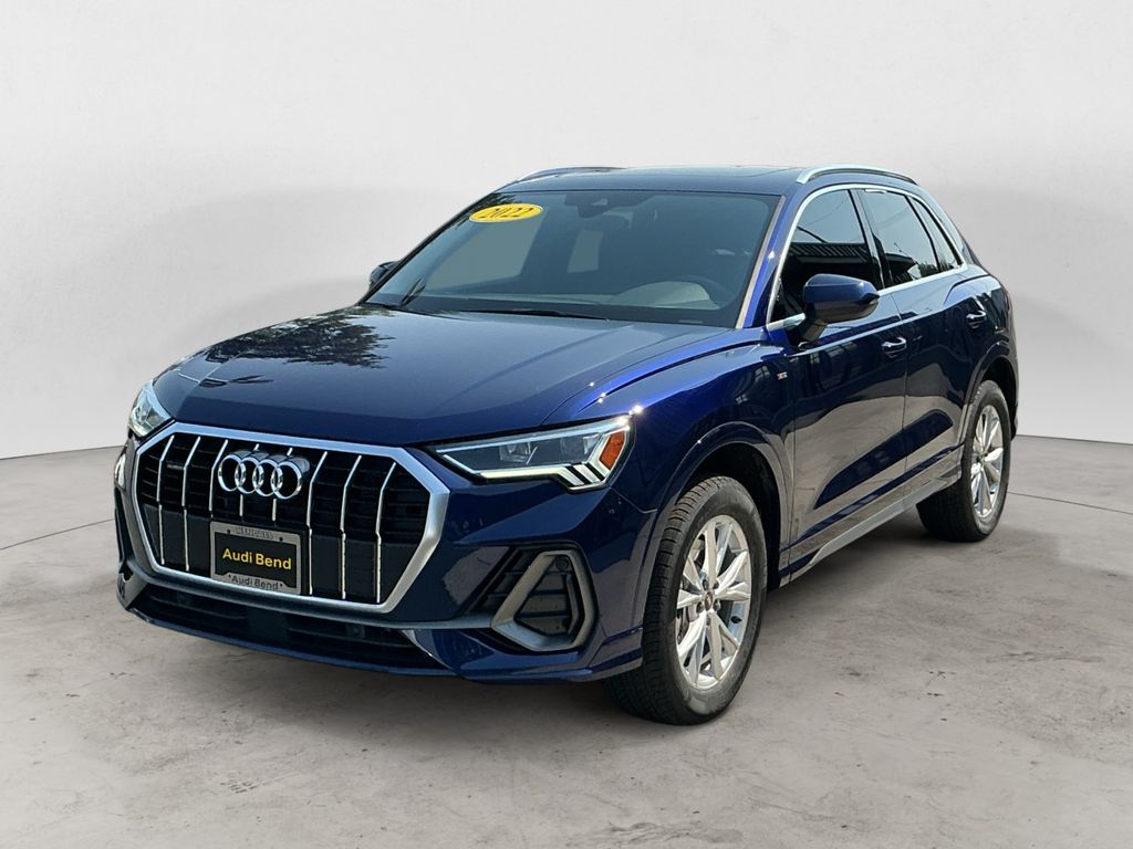 Navarra Blue Metallic 2022 Audi Q3 SUV / Crossover All-Wheel Drive 8-Speed Automatic