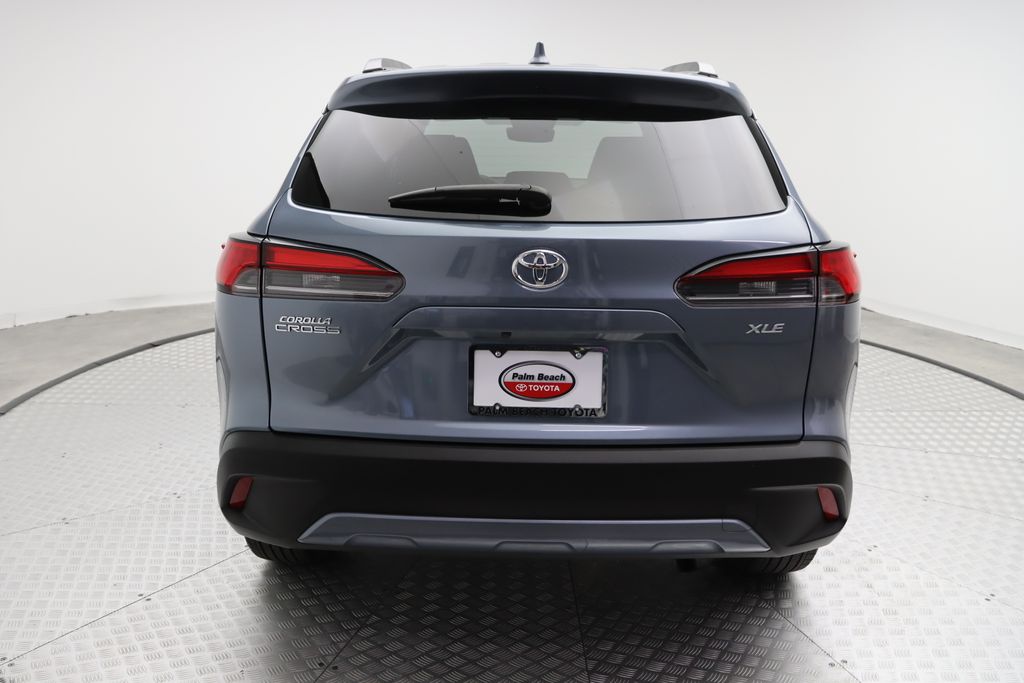 2024 Toyota Corolla Cross XLE 10