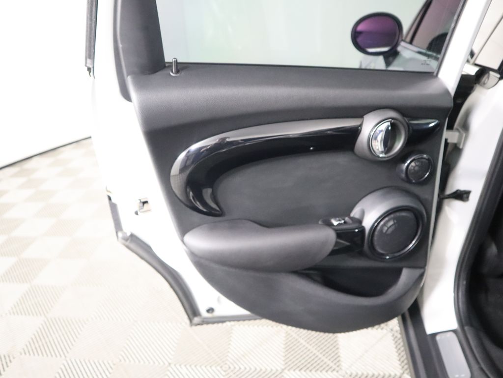 Thumbnail: 2019 MINI Cooper - 26