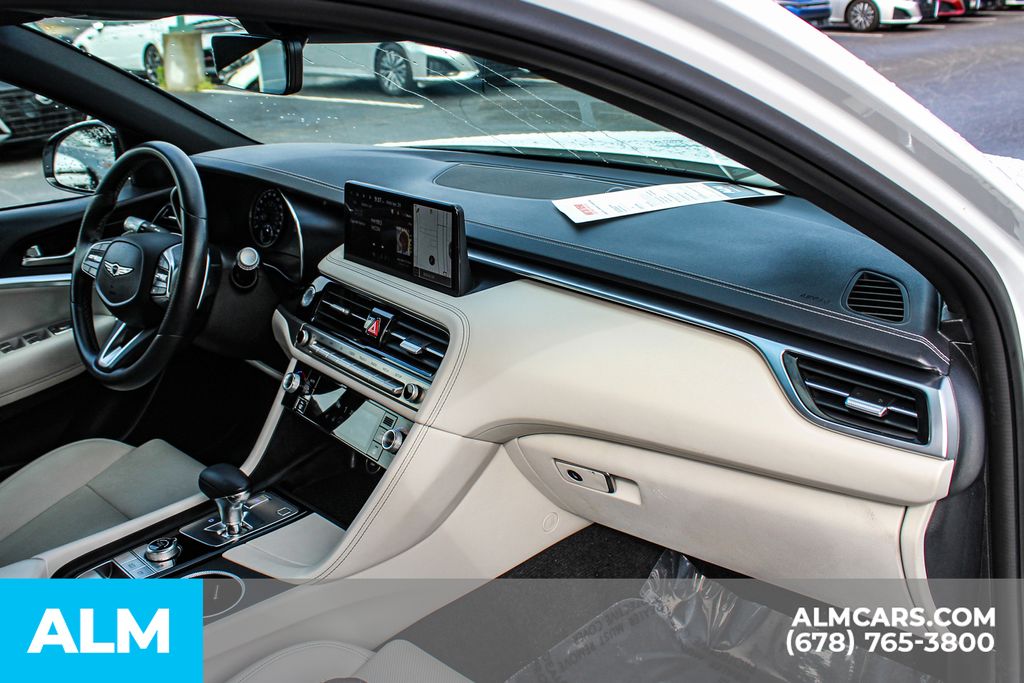 Used 2025 White Genesis 2.5T image 23