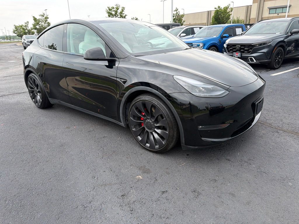  2023 Tesla Model Y Performance AWD   