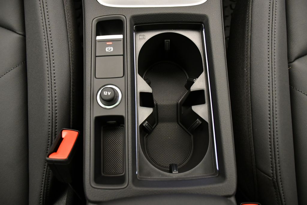 Thumbnail: 2025 Audi Q3 - 32