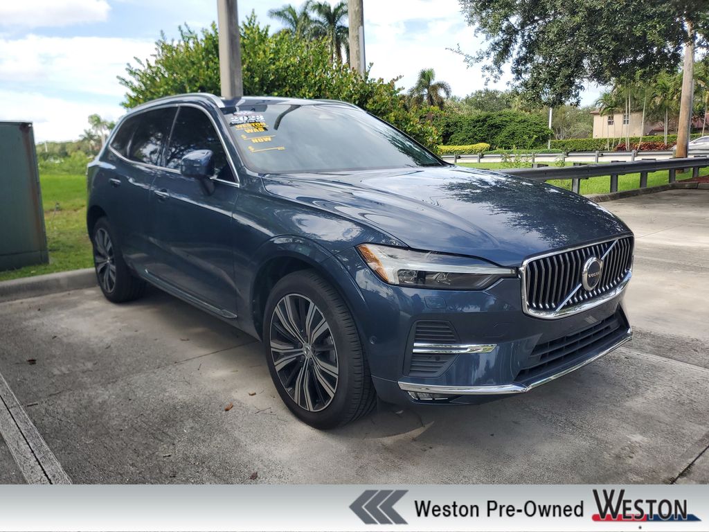 Denim Blue Metallic 2023 Volvo XC60 SUV / Crossover Front-Wheel Drive Automatic