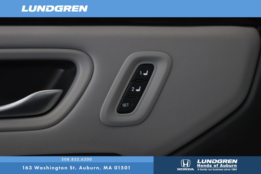 Used 2025 Honda Pilot SUV
