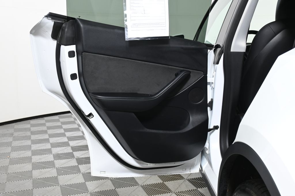 Thumbnail: 2022 Tesla Model Y - 30