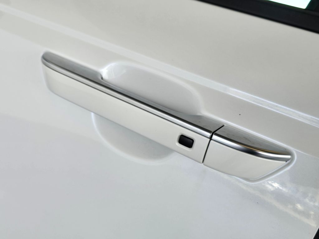 Thumbnail: 2025 Kia Carnival - 31