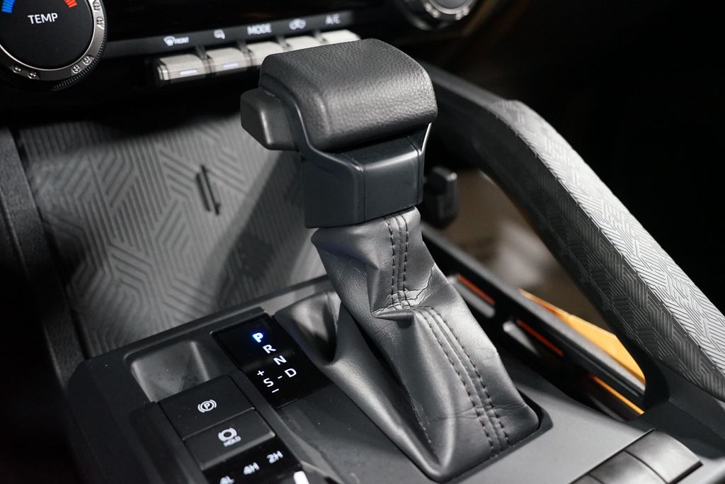 Thumbnail: 2024 Toyota Tacoma - 22