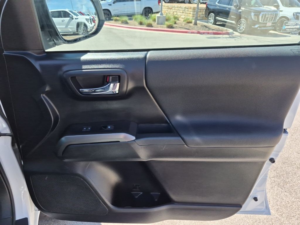 Used Car 2021 Toyota Tacoma  Trd Off-road For Sale Under $35,000 In Austin, Texas