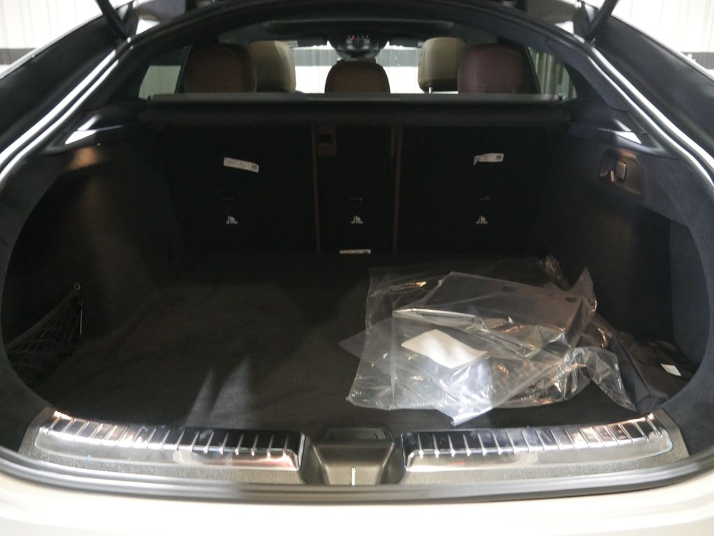 Thumbnail: 2026 Mercedes-Benz GLE - 26