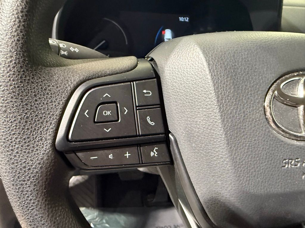Thumbnail: 2025 Toyota Sienna - 27