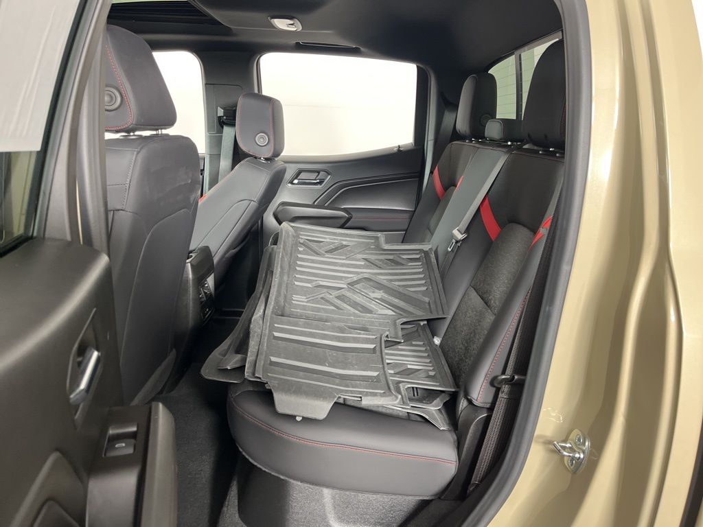 Thumbnail: 2024 Chevrolet Colorado - 21