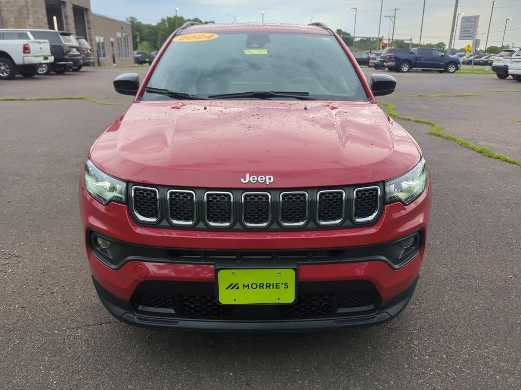 Used 2024 Jeep Compass Latitude with VIN 3C4NJDBN6RT606924 for sale in Forest Lake, Minnesota