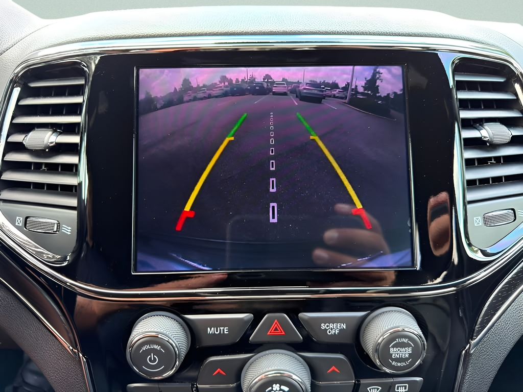 Used 2019 Black Jeep Overland image 16