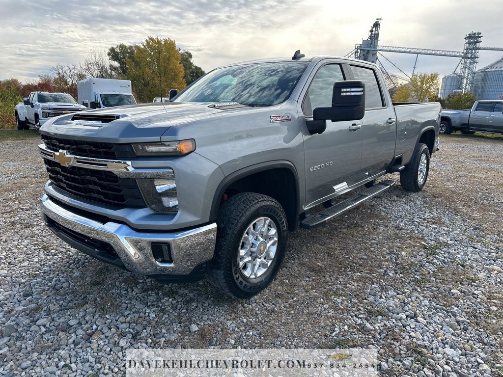Sterling Gray Metallic 2024 Chevrolet Silverado 3500HD Pickup Truck Four-Wheel Drive Automatic