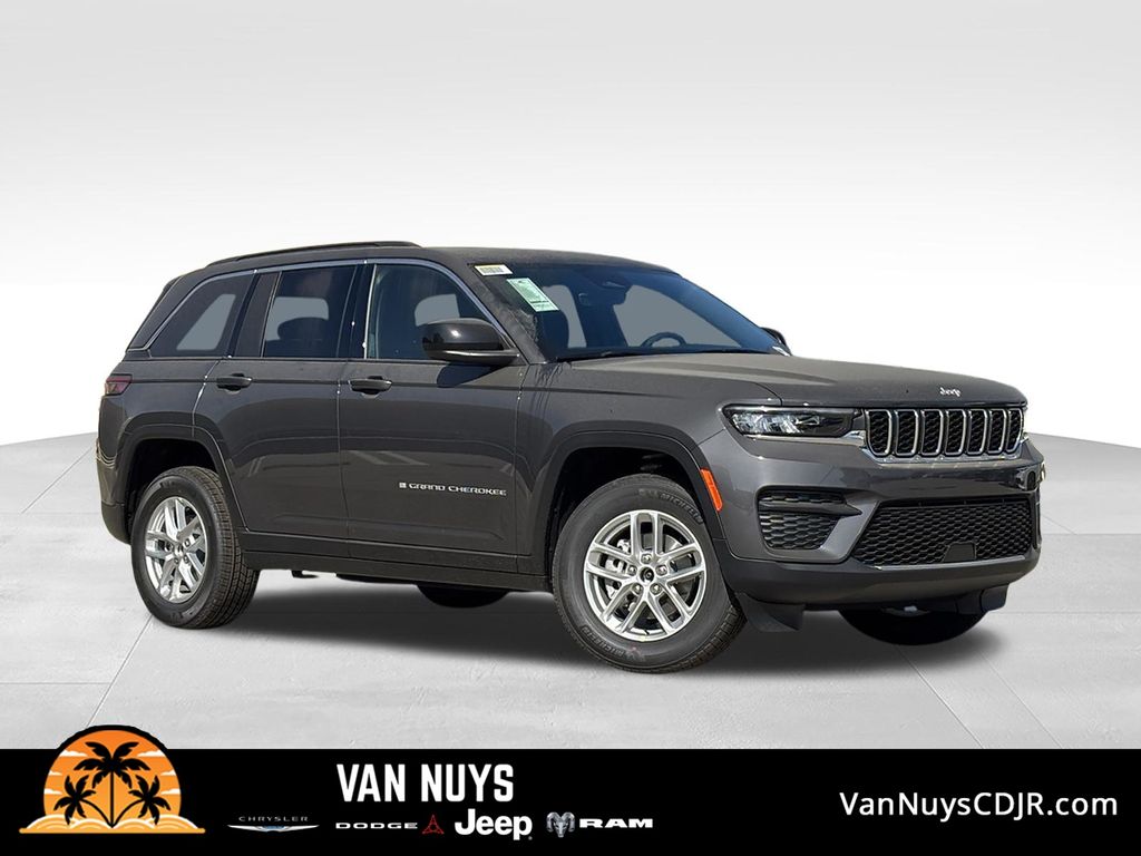 Gray Metallic 2026 Jeep Grand Cherokee SUV / Crossover Four-Wheel Drive 8-Speed Automatic