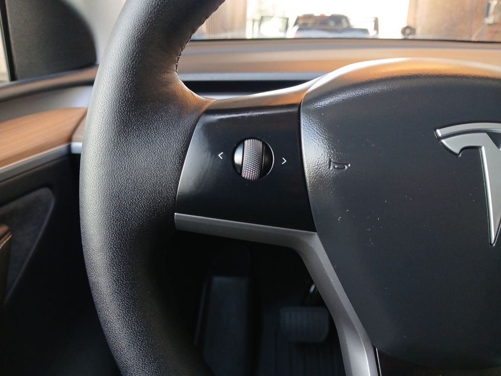 Used Car 2025 Tesla Model Y  Long Range For Sale Under $40,000 In Austin, Texas