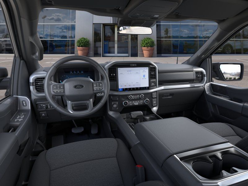 New 2026 Carbonized Gray Metallic Ford XLT image 9