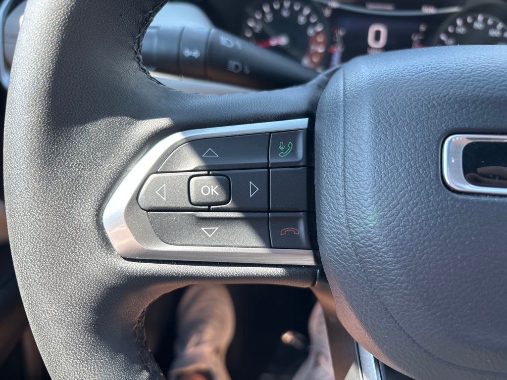Used 2025 Jeep Compass SUV