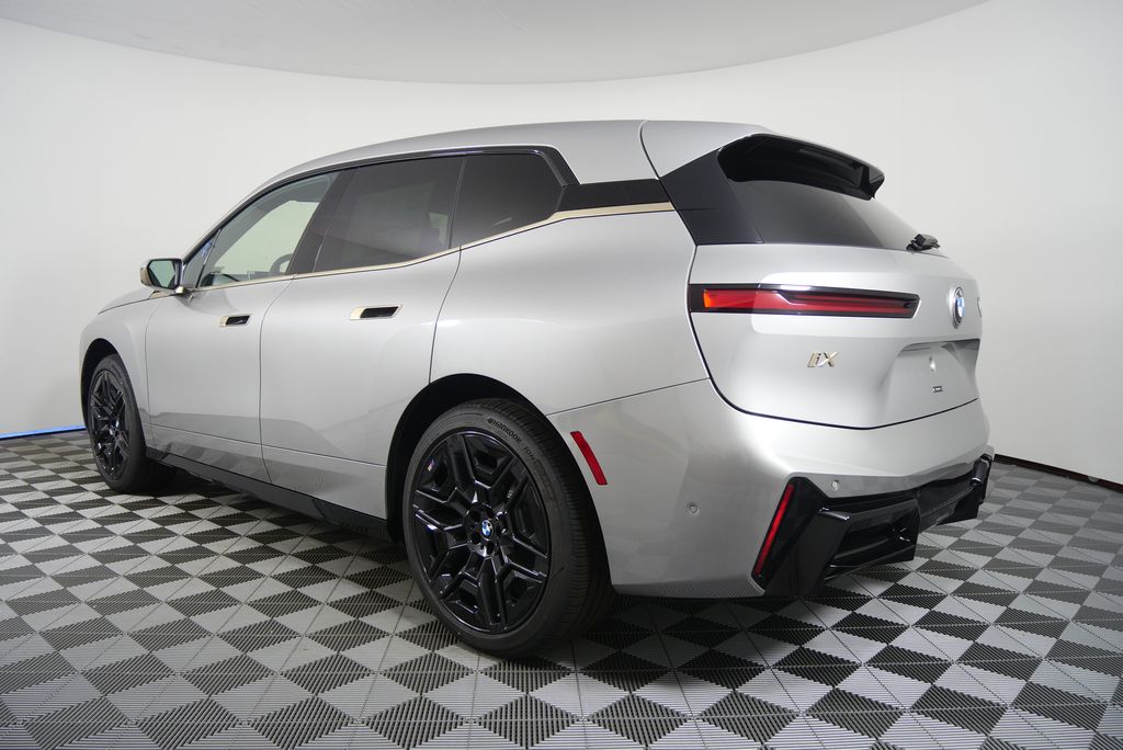 Thumbnail: 2026 BMW iX - 5