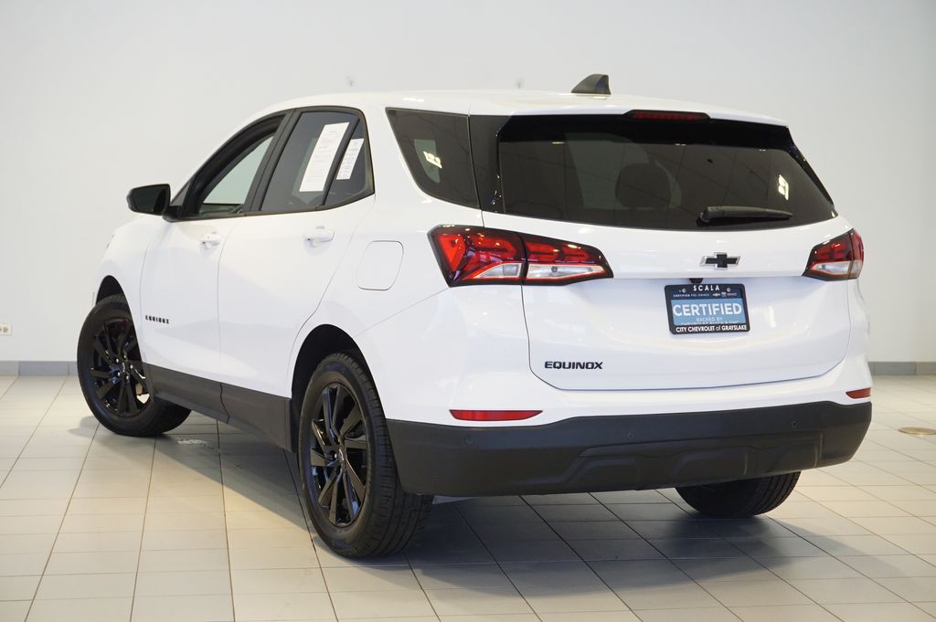 View vehicle photo 7