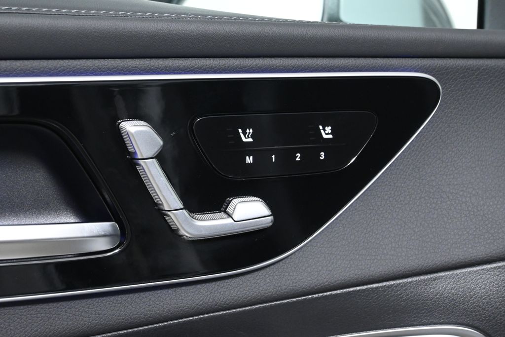 Thumbnail: 2026 Mercedes-Benz GLC - 23