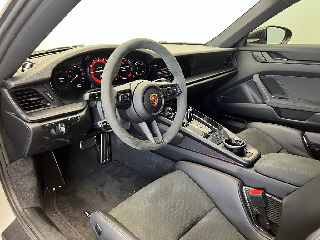 Thumbnail: 2024 Porsche 911 - 4