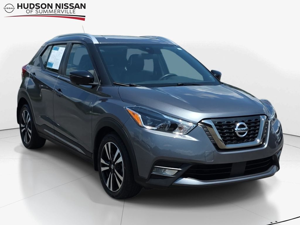 2020 Nissan Kicks SR FWD