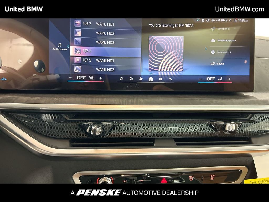 Thumbnail: 2026 BMW X7 - 16