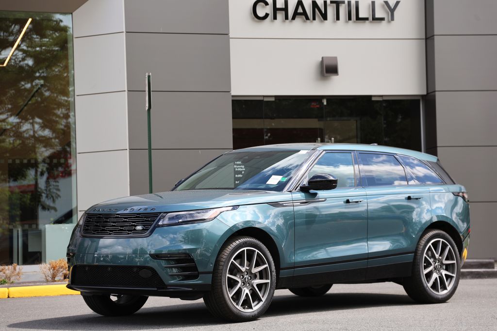 2026 Land Rover Range Rover Velar Dynamic SE