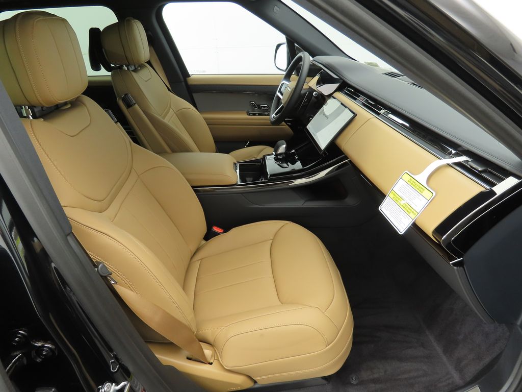 Thumbnail: 2025 Land Rover Range Rover Sport - 19