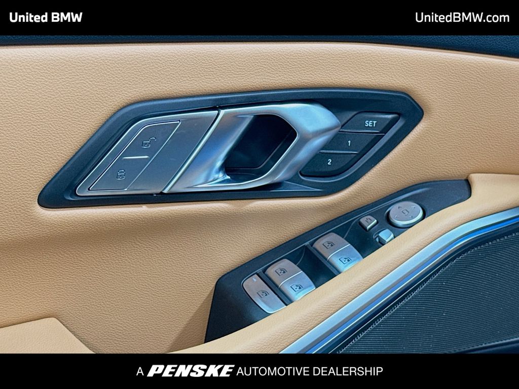 Thumbnail: 2026 BMW 3 Series - 4