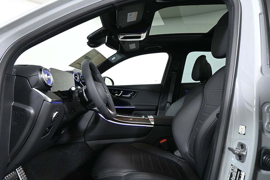 Thumbnail: 2026 Mercedes-Benz GLC - 3