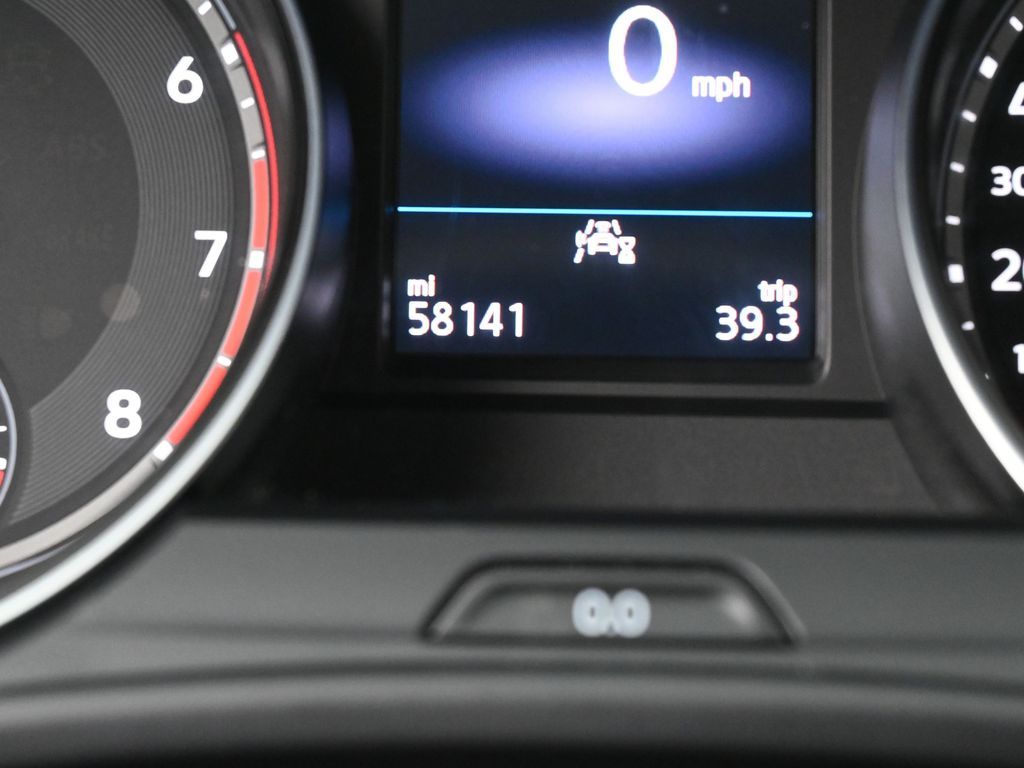 Used 2021 Gray Volkswagen 3.6L V6 SE w/Technology image 27