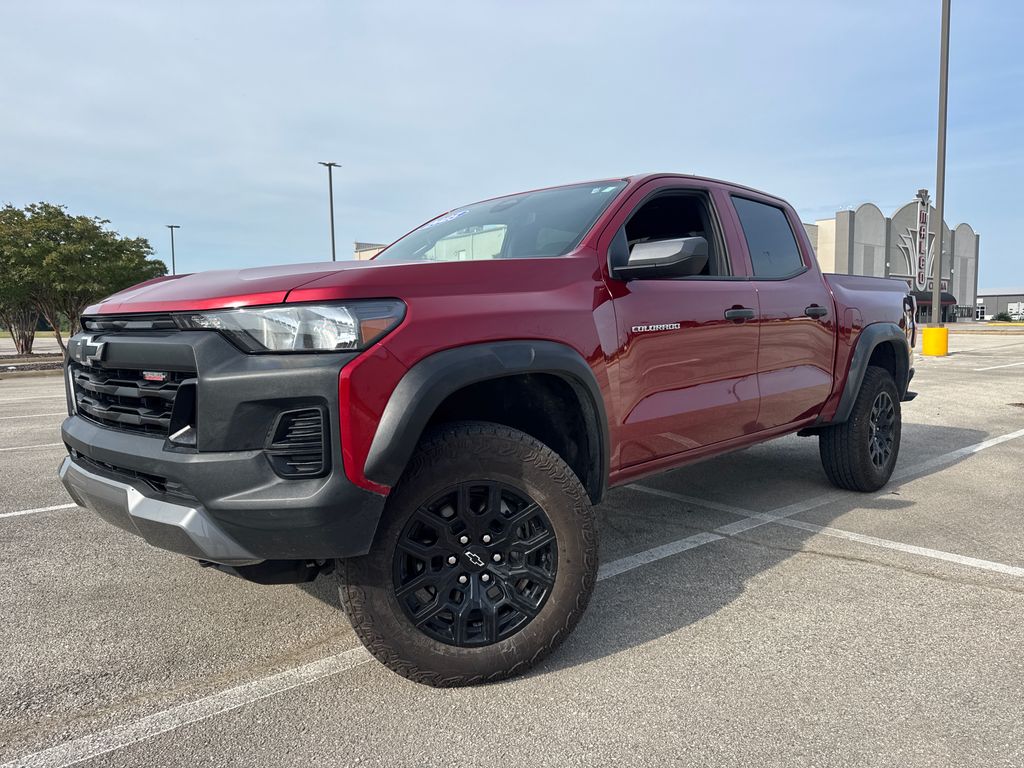 Radiant Red Tintcoat 2025 Chevrolet Colorado Pickup Truck Four-Wheel Drive 8-Speed Automatic