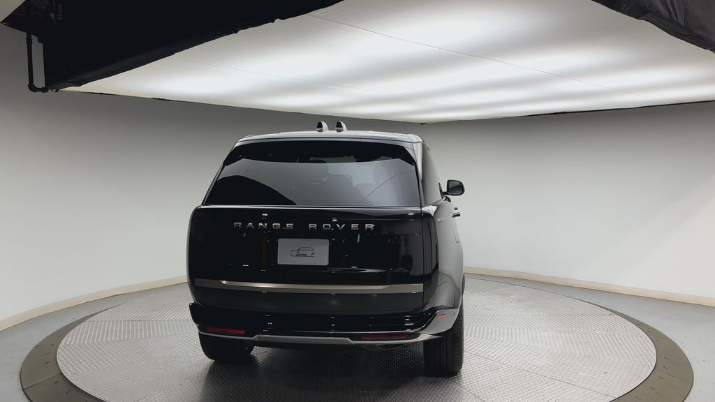 Thumbnail: 2026 Land Rover Range Rover - 3