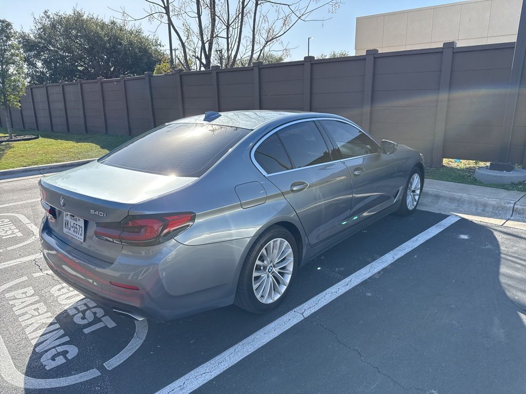 Thumbnail: 2021 BMW 5 Series - 15