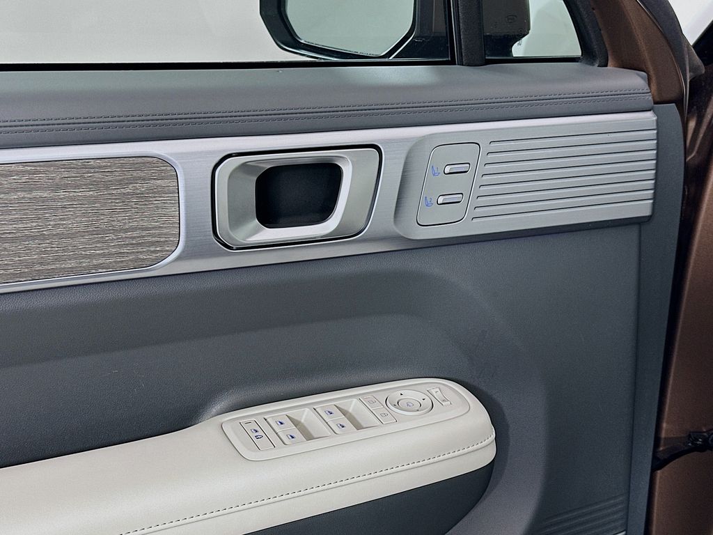 2024 Hyundai Santa Fe Limited 18