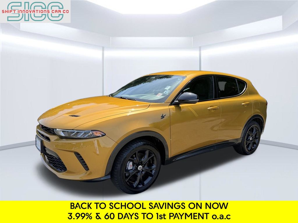 Acapulco Gold 2024 Dodge Hornet SUV / Crossover All-Wheel Drive 6-Speed Automatic