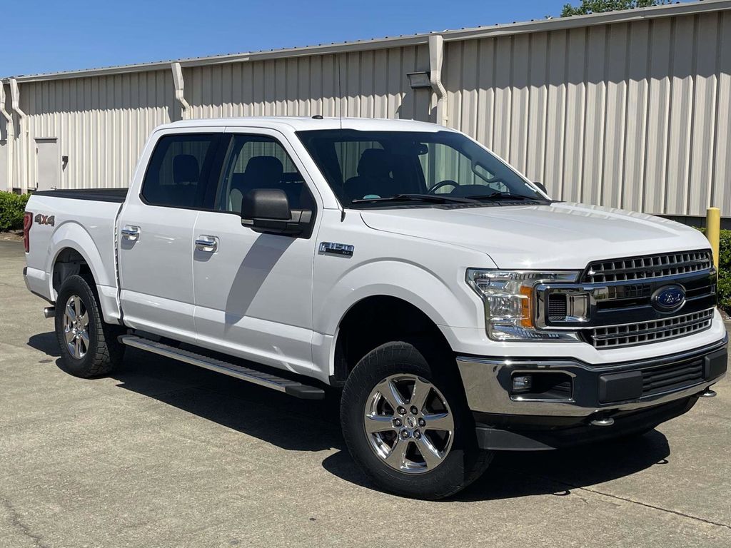 Oxford White 2018 Ford F-150 XLT SuperCrew 4WD Pickup Truck Four-Wheel Drive Automatic