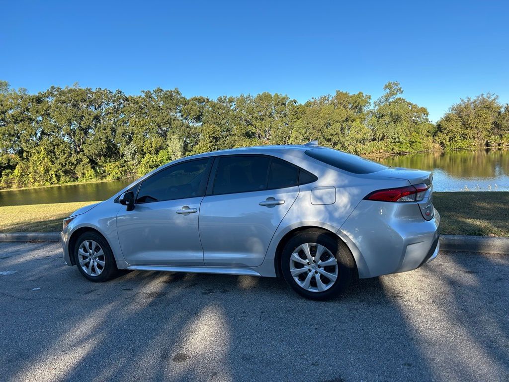 Thumbnail: 2022 Toyota Corolla - 3