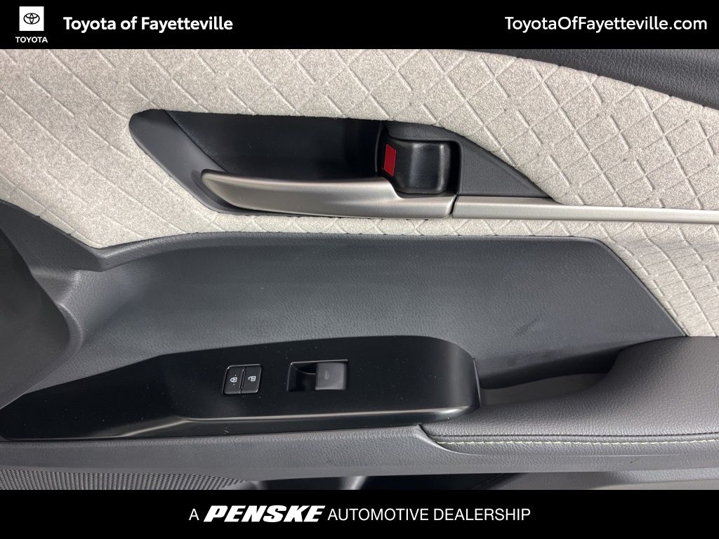 2025 Toyota Camry XLE 11