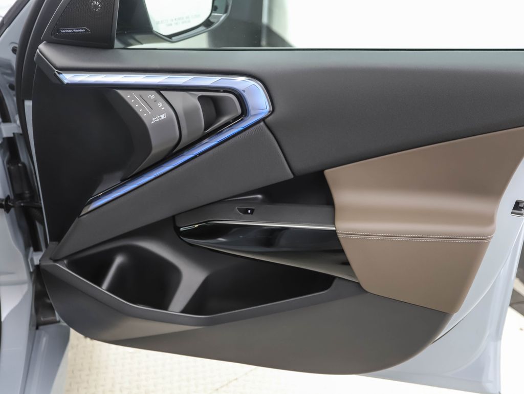 2025 BMW X3 M 28