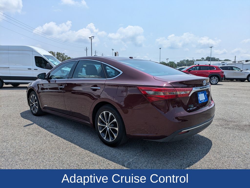 2018 Toyota Avalon Hybrid XLE Premium