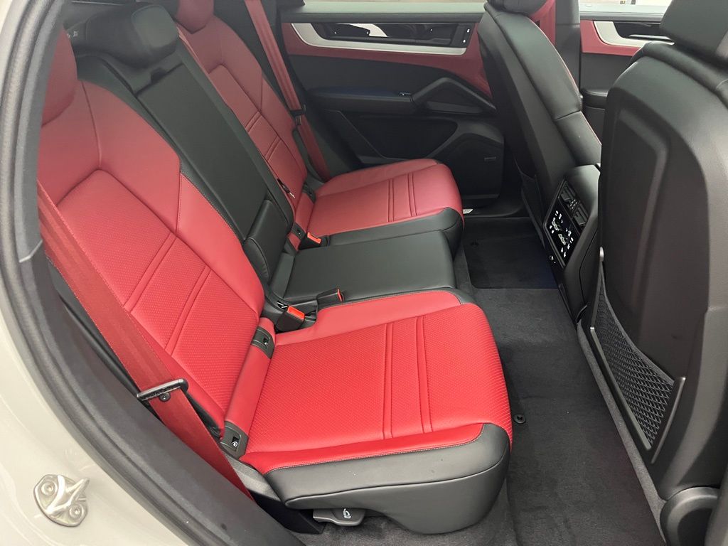 Thumbnail: 2026 Porsche  - 27