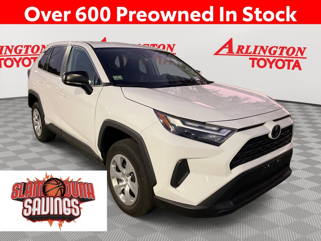2024 Toyota RAV4 LE