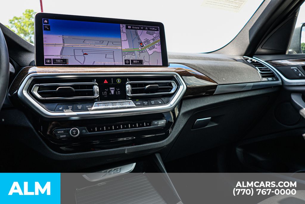 Used 2024 White BMW xDrive30i image 39