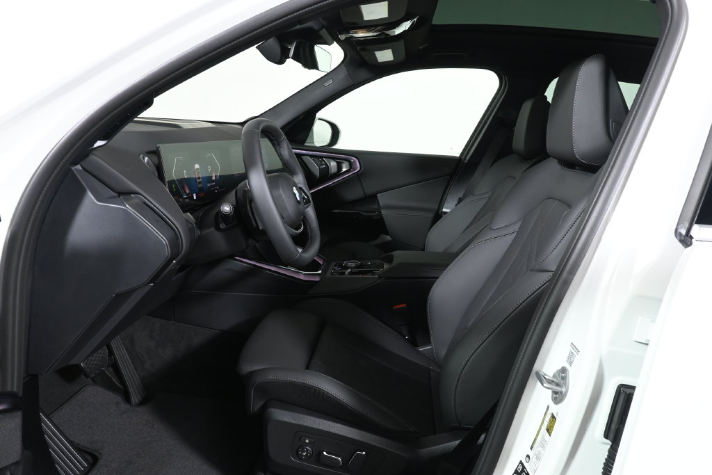 Thumbnail: 2026 BMW X3 - 3