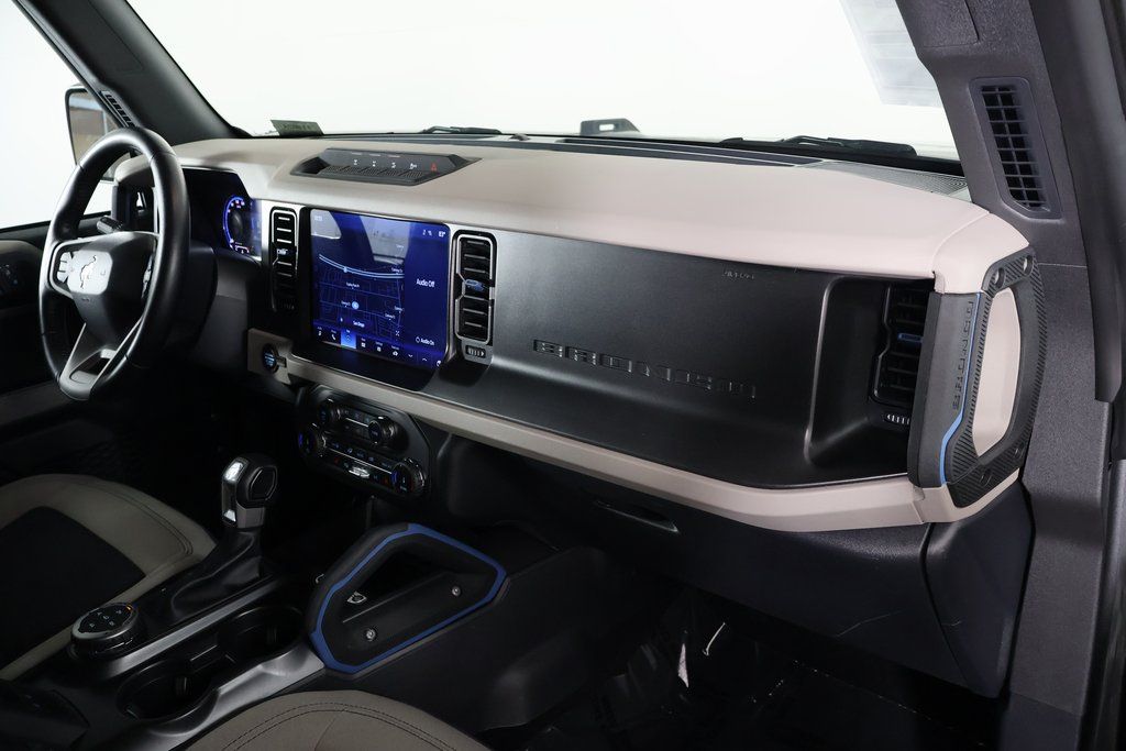 Thumbnail: 2022 Ford Bronco - 9
