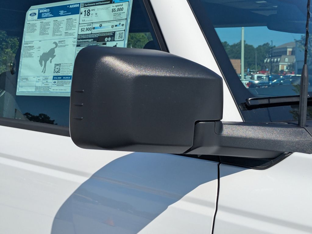 2025 Ford Bronco Base